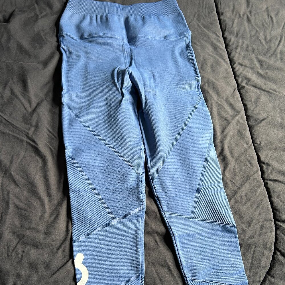 Brand New Peloton NUX Legging Size Small